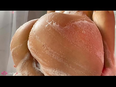 ❤️ Sinasasal ni Brunette ang Pussy gamit ang Vibrator sa Matinding Orgasm sa Shower ️❌ dekalidad na sex sa amin ❤